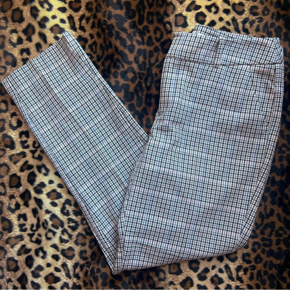 2/$15💖A New Day Capri Plaid Pants